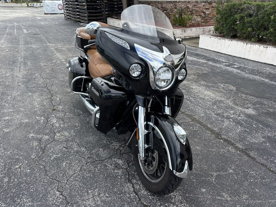 2016 Indian Motorcycle® Roadmaster® Thunder Black