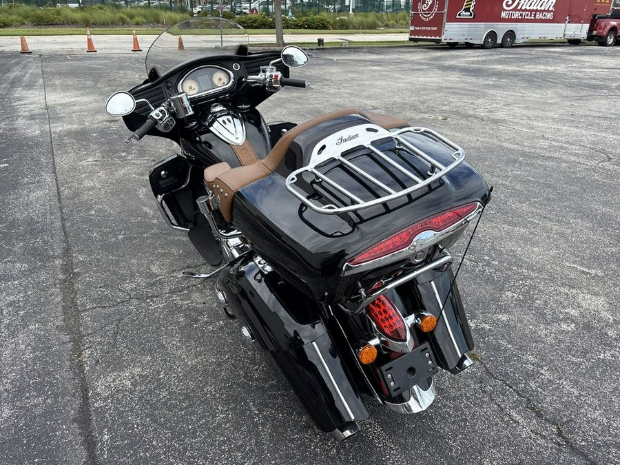 2016 Indian Motorcycle® Roadmaster® Thunder Black