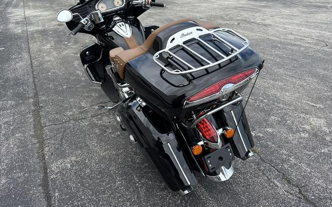 2016 Indian Motorcycle® Roadmaster® Thunder Black
