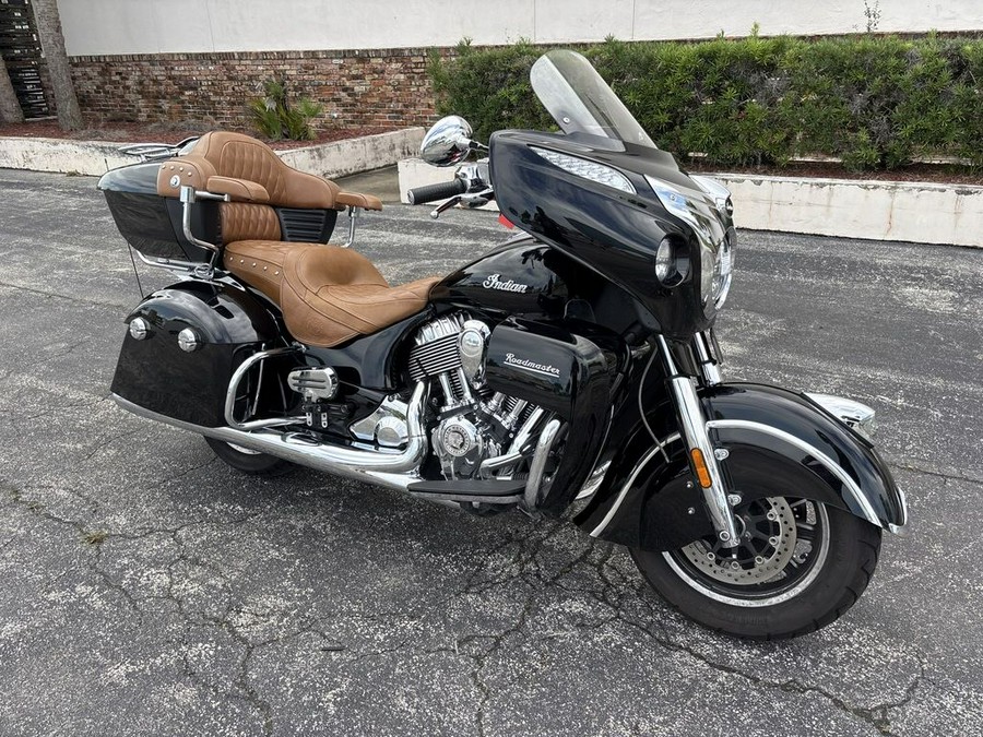 2016 Indian Motorcycle® Roadmaster® Thunder Black
