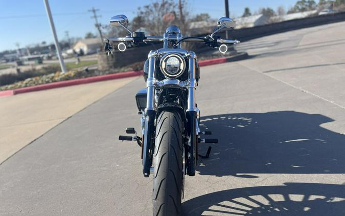 2026 Harley-Davidson® FXBR Breakout® Vivid Black