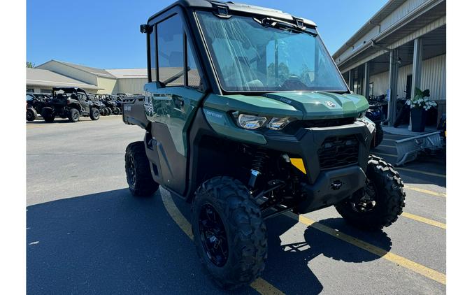 2025 Can-Am DEFENDER DPS CAB HD9