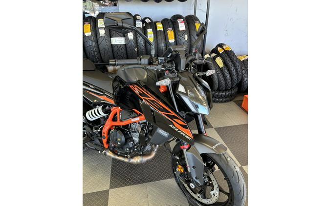 2026 390 DUKE - KTM
