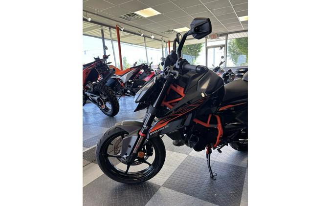 2026 390 DUKE - KTM