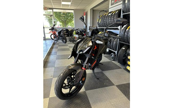 2026 390 DUKE - KTM