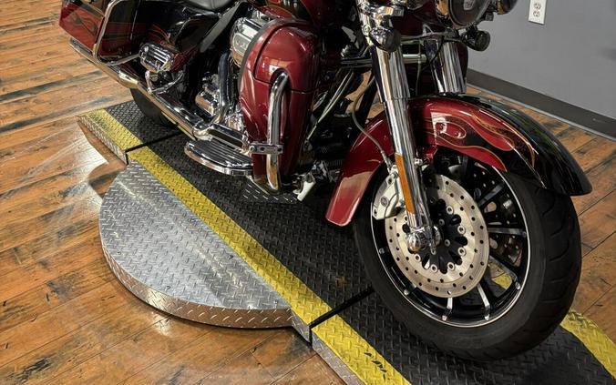 2011 Harley-Davidson CVO Ultra Classic Electra Glide BLK EBR/RIO RED