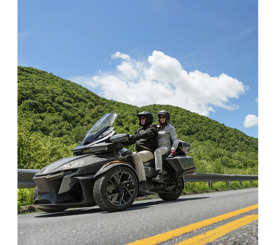 2027 Can-Am Spyder RT Sea-to-Sky
