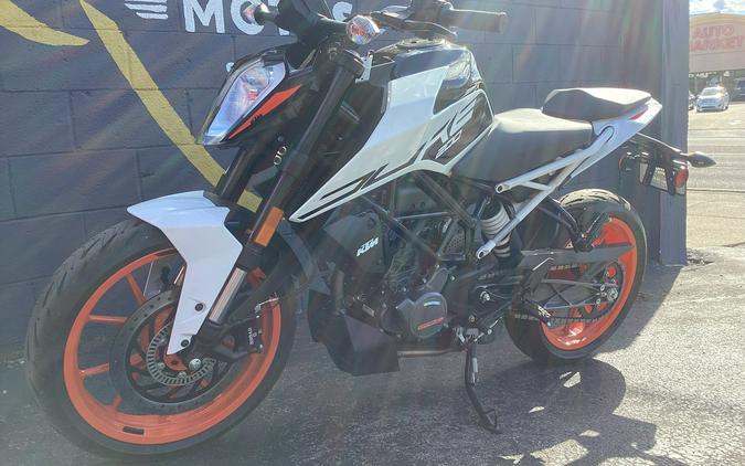 2022 KTM Duke