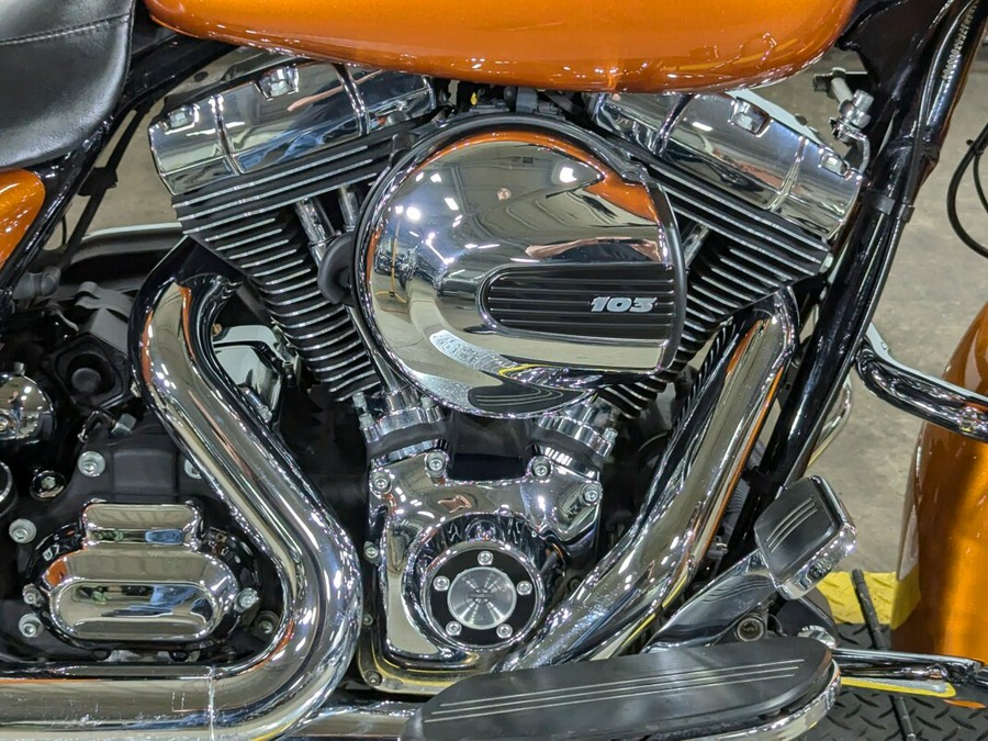 2015 Harley-Davidson Street Glide Special Amber Whiskey