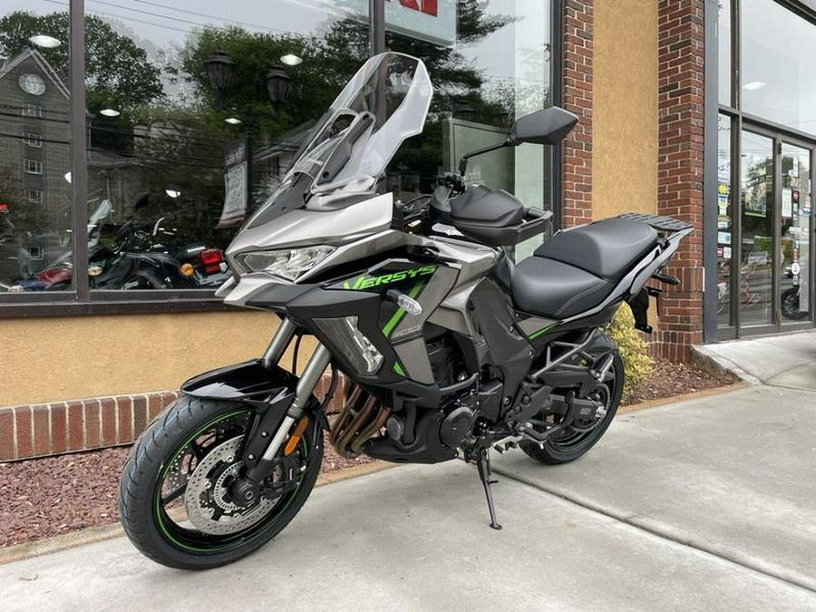 2025 Kawasaki Versys® 1100 SE LT ABS