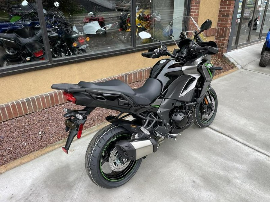2025 Kawasaki Versys® 1100 SE LT ABS