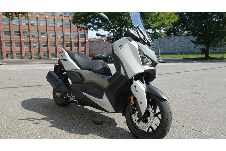 2024 Yamaha XMAX™ Base