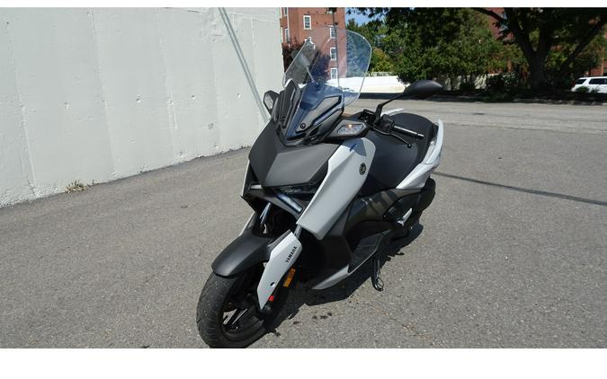 2024 Yamaha XMAX™ Base