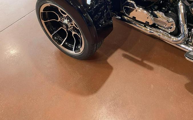 FLTRT 2026 Road Glide 3