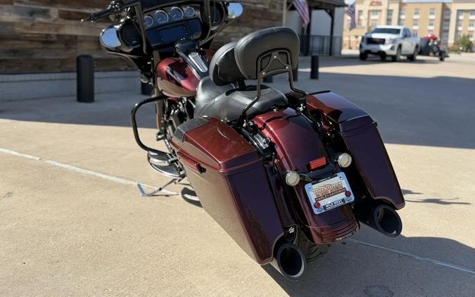 2018 Harley-Davidson® Street Glide® Special Twisted Cherry