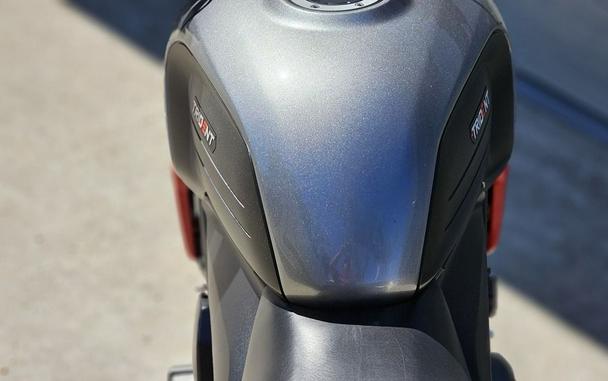 2022 Triumph Trident 660 Sapphire Black