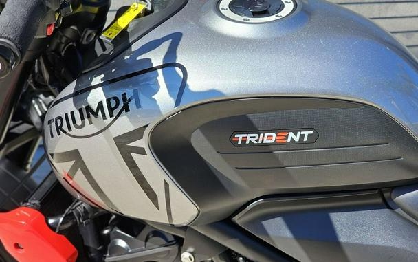 2022 Triumph Trident 660 Sapphire Black