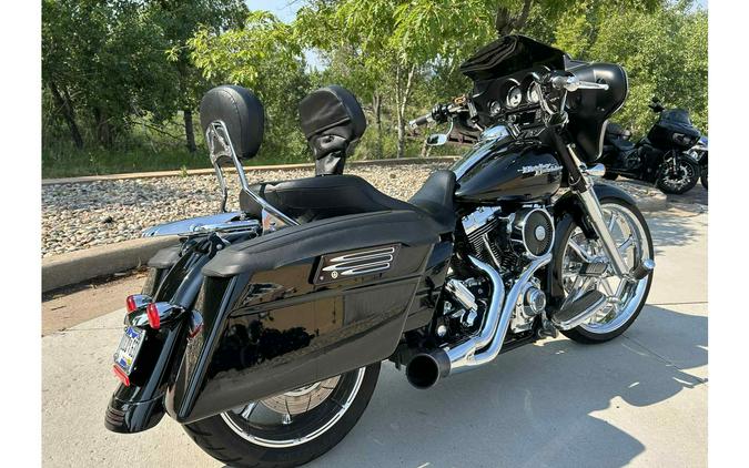 2010 Harley-Davidson® Street Glide??? Base