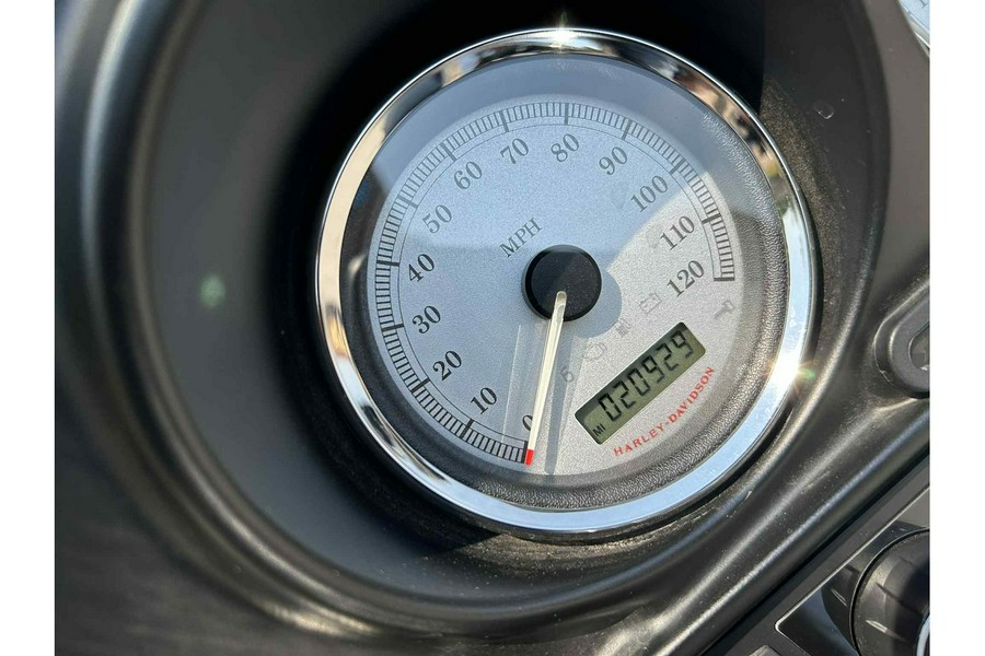 2010 Harley-Davidson® Street Glide??? Base