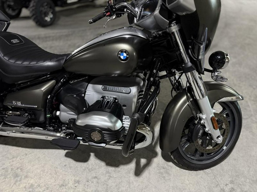 2022 BMW R 18 Transcontinental Manhattan Metallic Matt