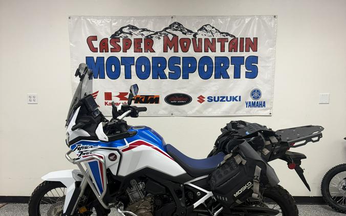 2021 Honda Africa Twin - UH0066A