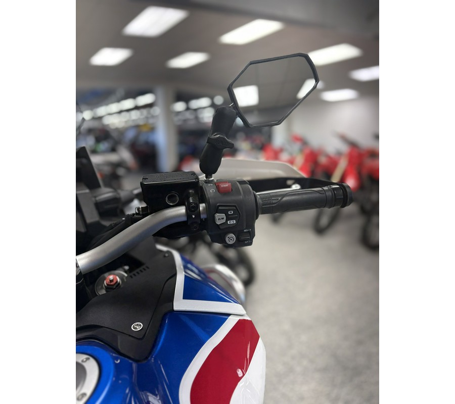 2021 Honda Africa Twin - UH0066A