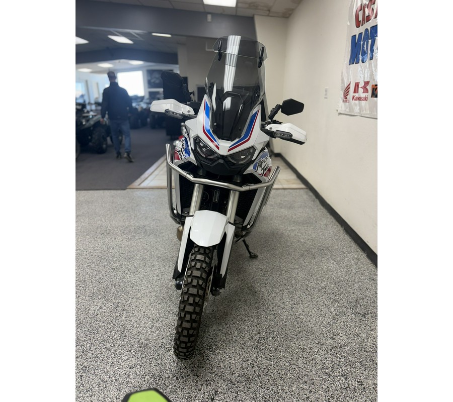 2021 Honda Africa Twin - UH0066A