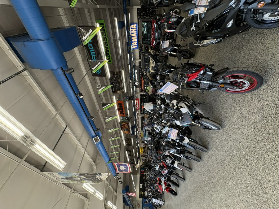 2021 Honda Africa Twin - UH0066A