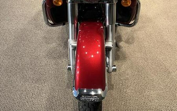 2023 Harley-Davidson® FLHTCUTGAN - Tri Glide® Ultra Anniversary Edition