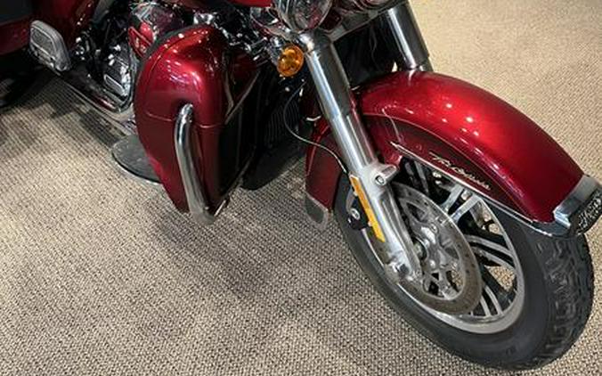 2023 Harley-Davidson® FLHTCUTGAN - Tri Glide® Ultra Anniversary Edition