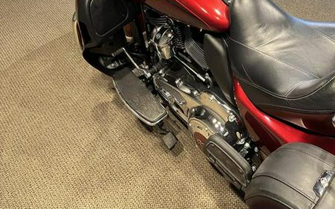 2023 Harley-Davidson® FLHTCUTGAN - Tri Glide® Ultra Anniversary Edition