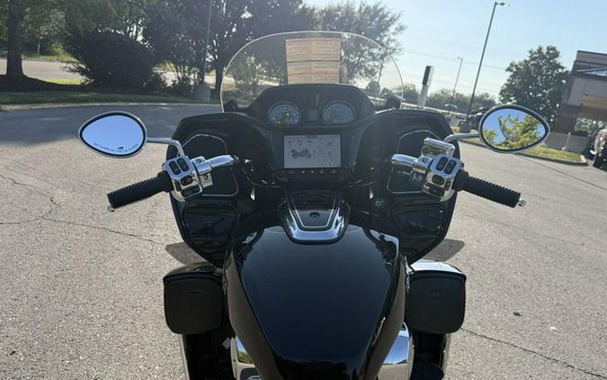 2026 Indian Pursuit Limited Black Metallic