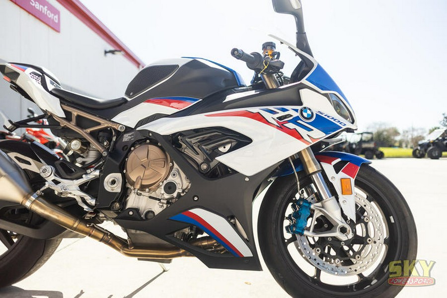 2022 BMW S 1000 RR Light White / Racing Blue / Racing Red