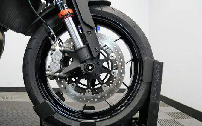 2022 KTM 890 Duke