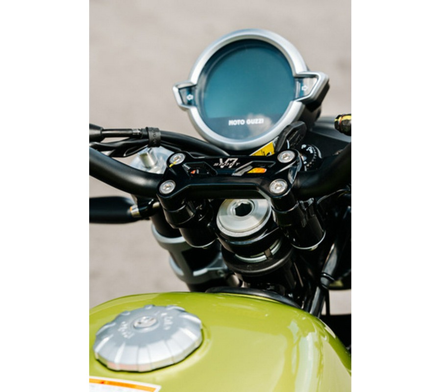 2025 Moto Guzzi V7 Sport