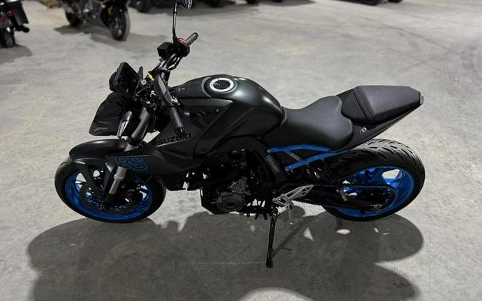 2024 Suzuki GSX-8S