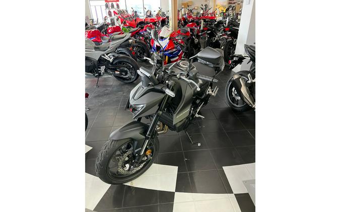 2025 Honda CB750 HORNET Base