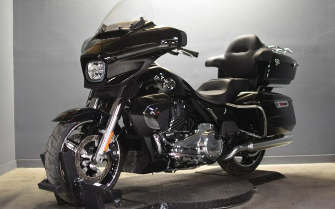 Used 2025 Harley-Davidson Street Glide Ultra FLHXU