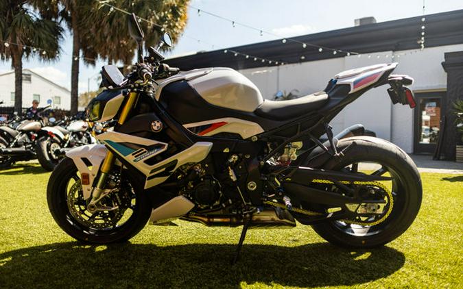 2026 BMW S 1000 R