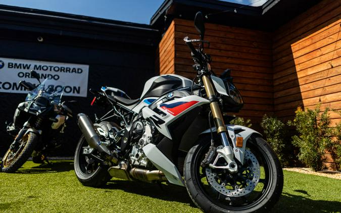 2026 BMW S 1000 R