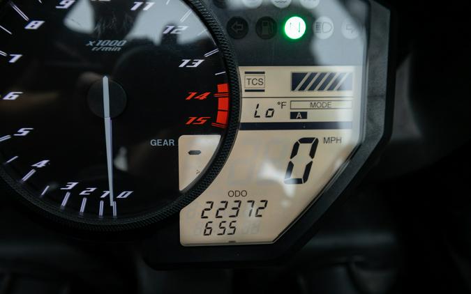 2012 YAMAHA YZFR1
