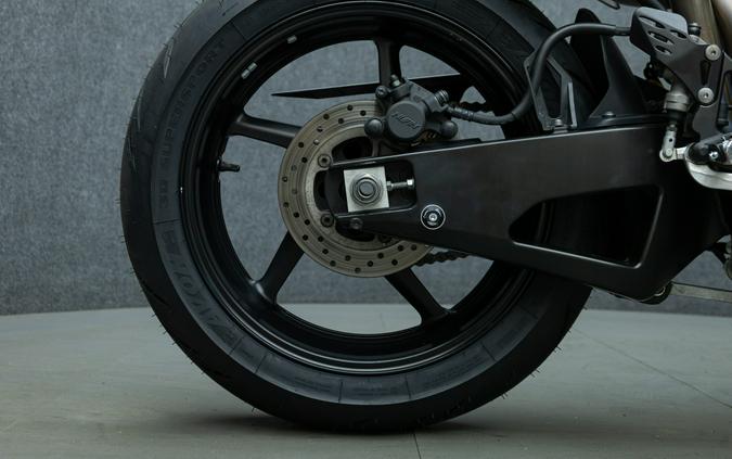 2012 YAMAHA YZFR1