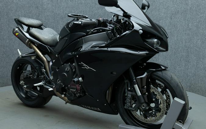 2012 YAMAHA YZFR1