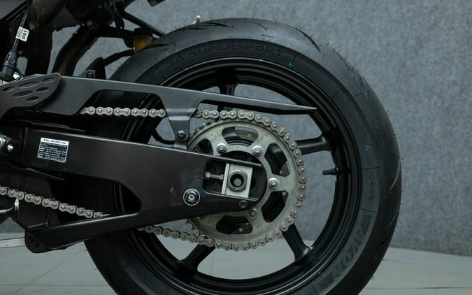 2012 YAMAHA YZFR1
