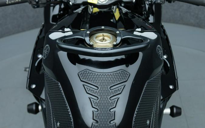 2012 YAMAHA YZFR1