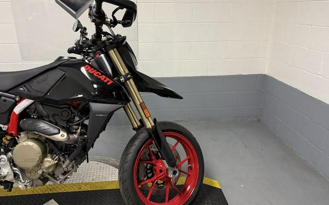 2027 Ducati Hypermotard 698 Mono Nera