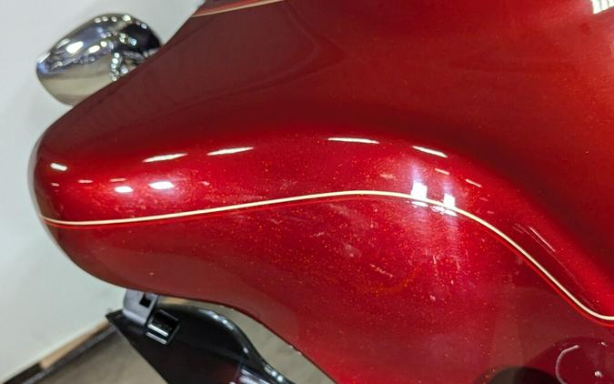 2010 Harley-Davidson Electra Glide® Ultra Classic® Red Hot Sunglo