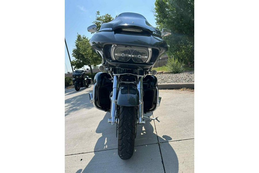 2016 Harley-Davidson® Road Glide CVO Ultra