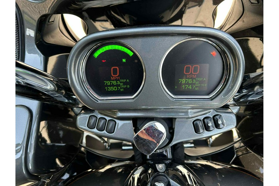 2016 Harley-Davidson® Road Glide CVO Ultra