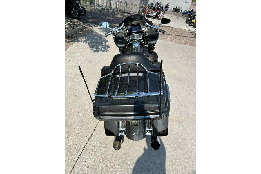 2016 Harley-Davidson® Road Glide CVO Ultra